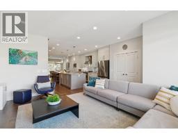 5pc Bathroom - 4012 2 Street Nw, Calgary, AB T2K0Y6 Photo 14