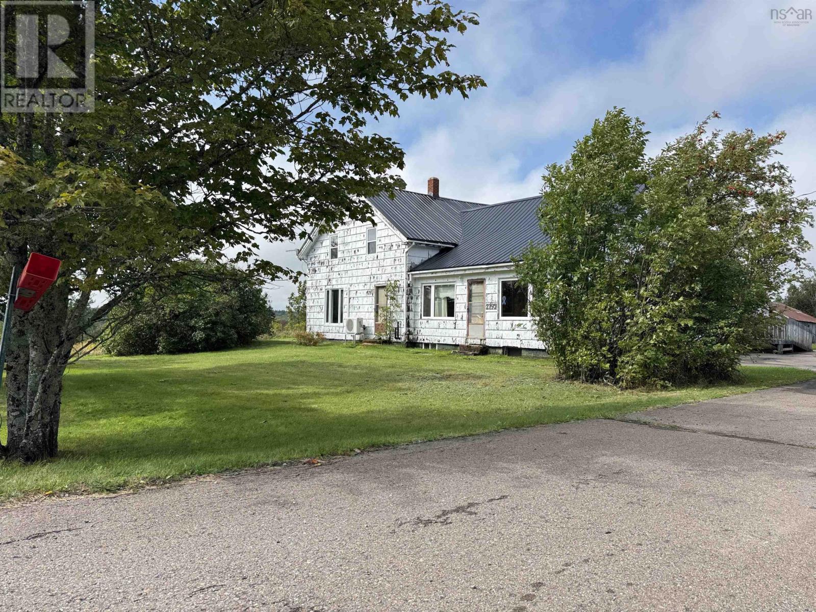 2195 Windham Hill Road - 1