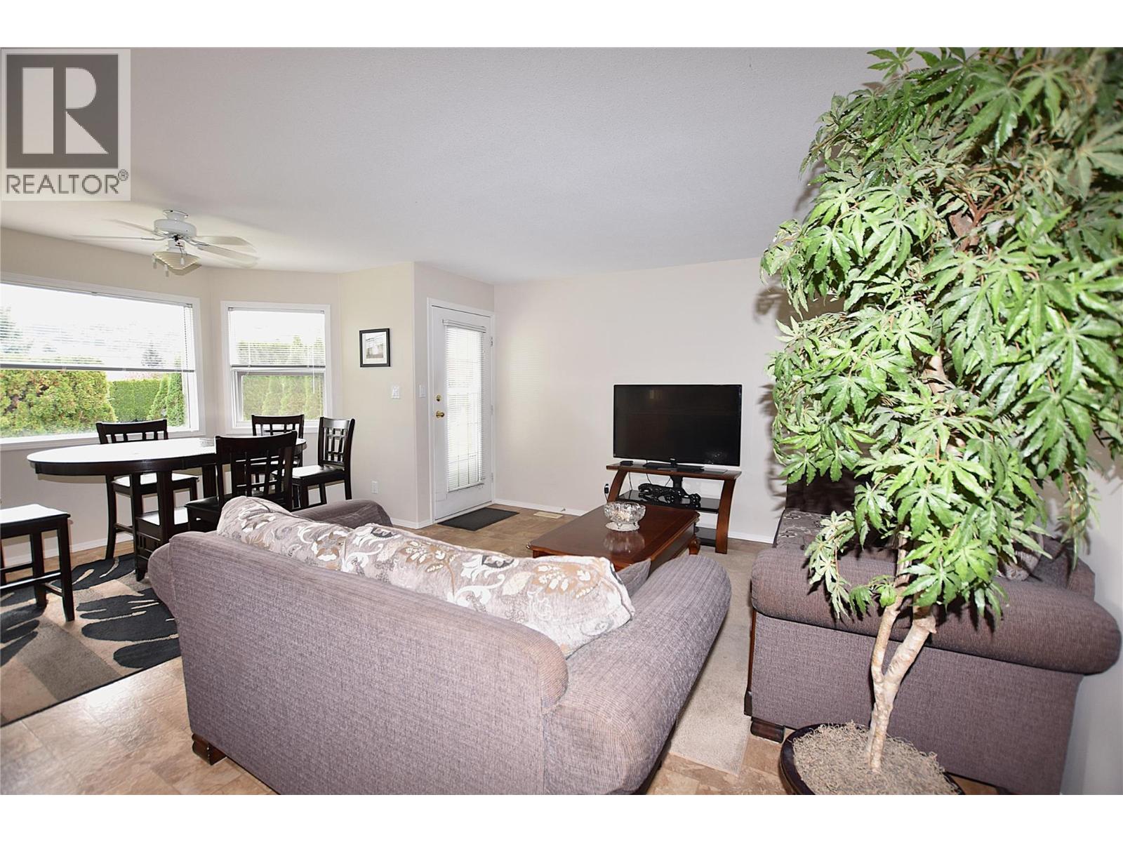 415 4 Street - Image 18