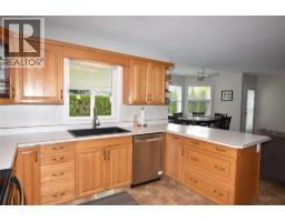Dining room - 415 4 Street, Vernon, BC V1H1Z1 Photo 10