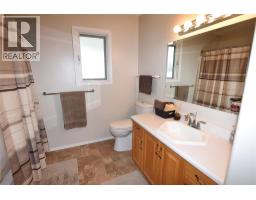 415 4 Street, Vernon, BC V1H1Z1 Photo 33