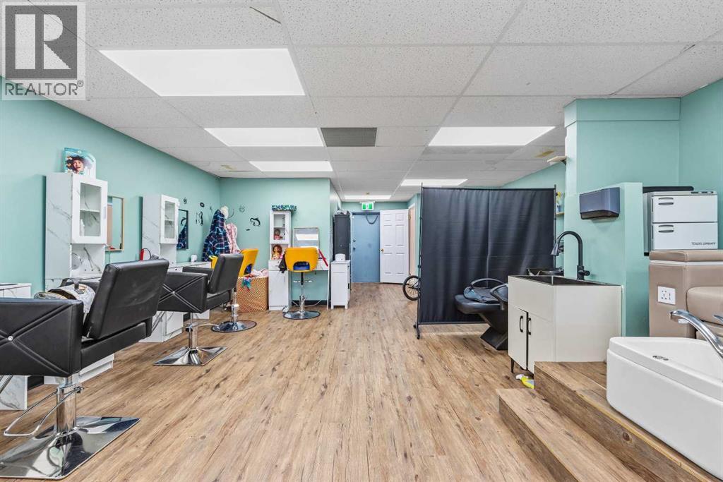 320A 2 Avenue, Strathmore Alberta