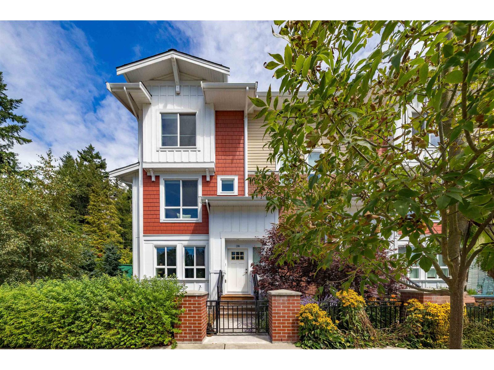 Property for sale at 28 16561 17A AVENUE