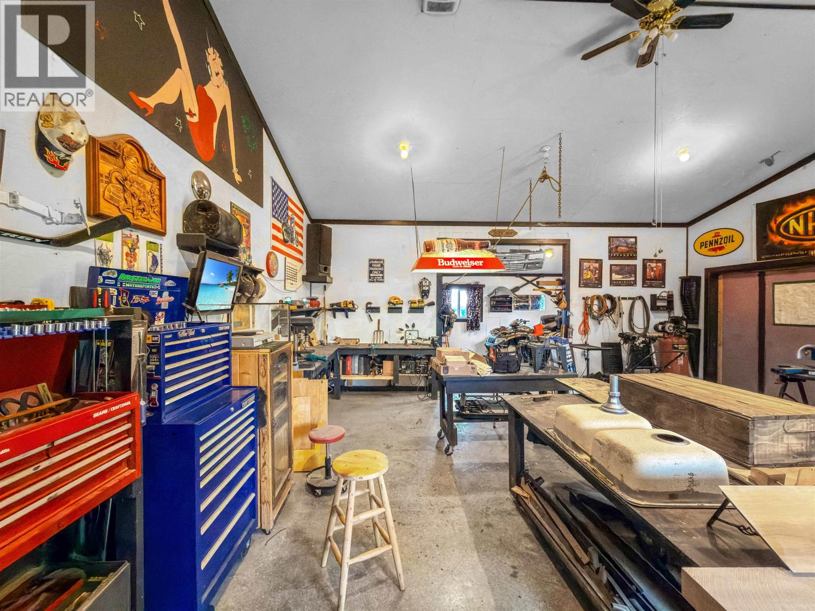 4832 CLARKE AVENUE - Image 32