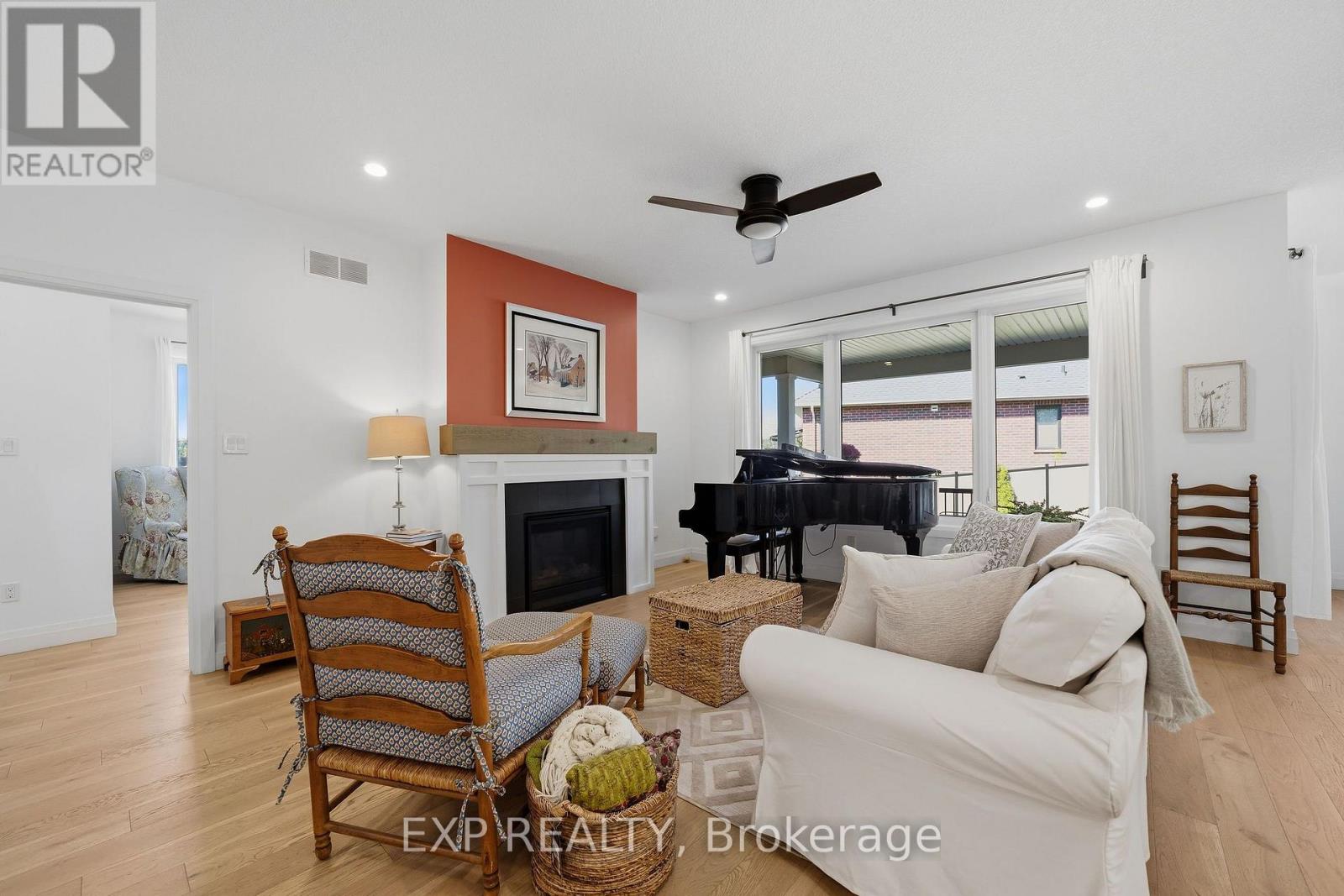 #1 10038 OXBOW DRIVE - 7
