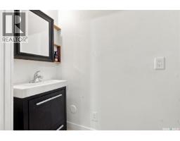 3445 11th Street W, Saskatoon, SK S7M1K4 Photo 28