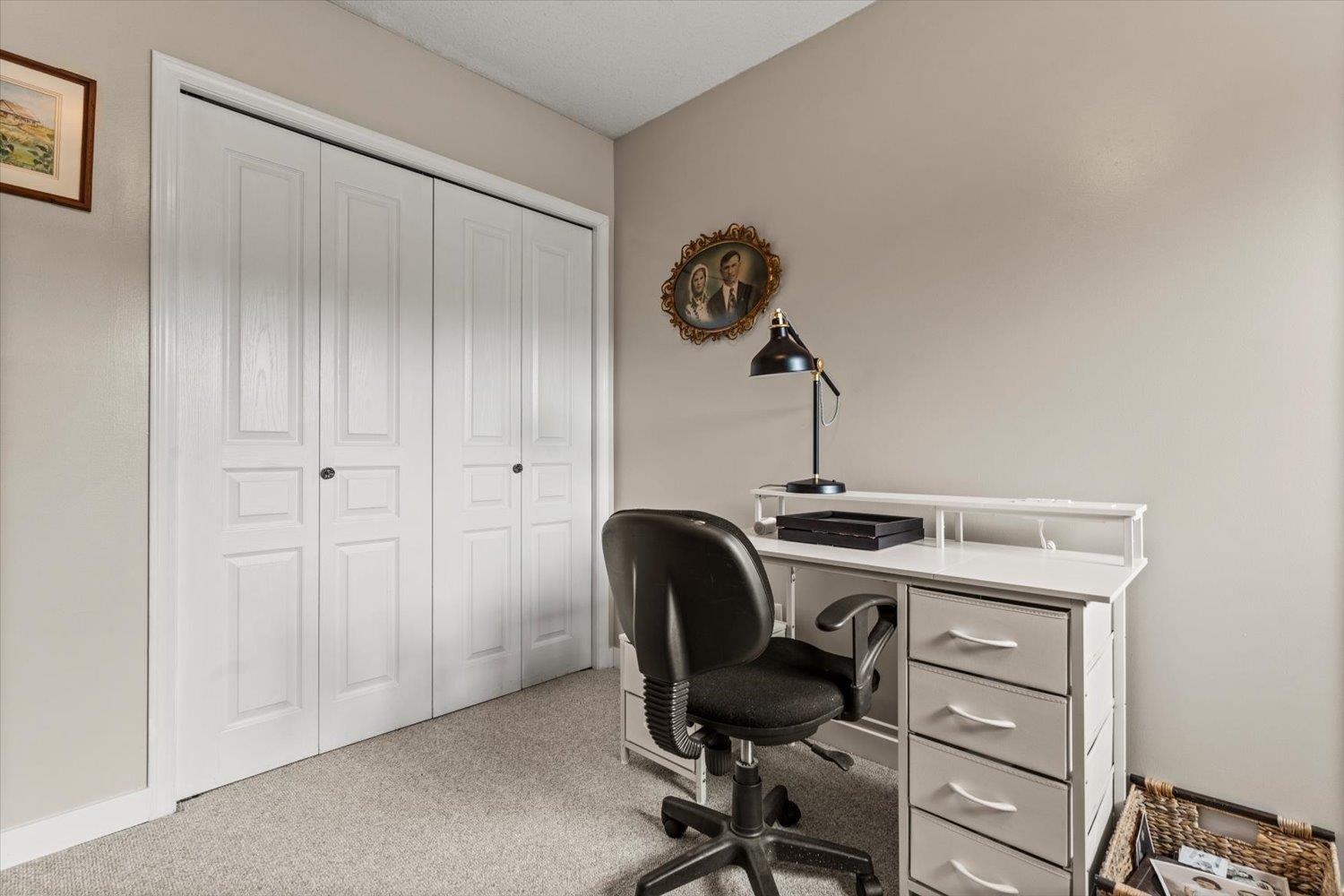 Photo of 37 2525 YALE COURT 19