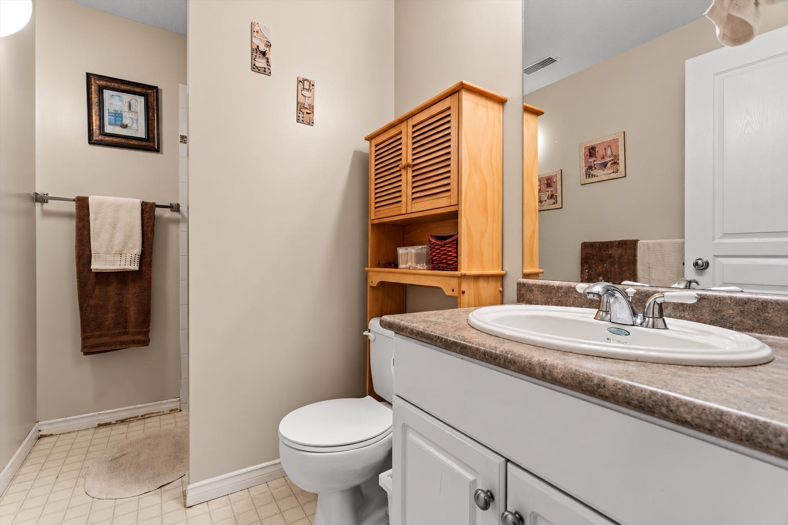Photo of 37 2525 YALE COURT 27