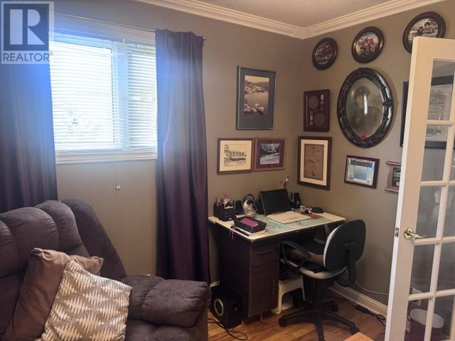 233 Elizabeth Drive - 2
