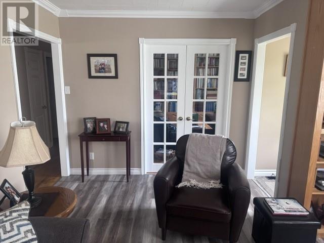 233 Elizabeth Drive - 5