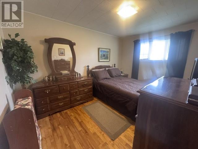 233 Elizabeth Drive - 8