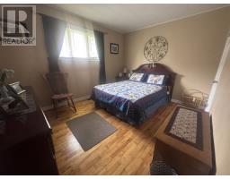 233 Elizabeth Drive thumbnail 10
