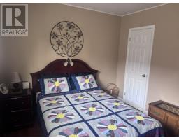 233 Elizabeth Drive thumbnail 11