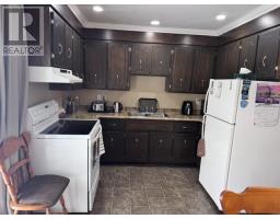 233 Elizabeth Drive thumbnail 18