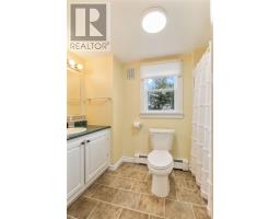 28 Ruth Avenue thumbnail 14