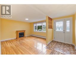 28 Ruth Avenue thumbnail 4