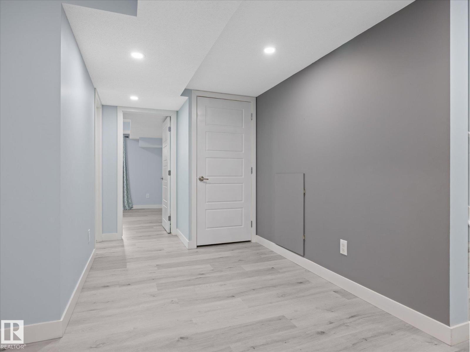 541 PATERSON WY SW - 35