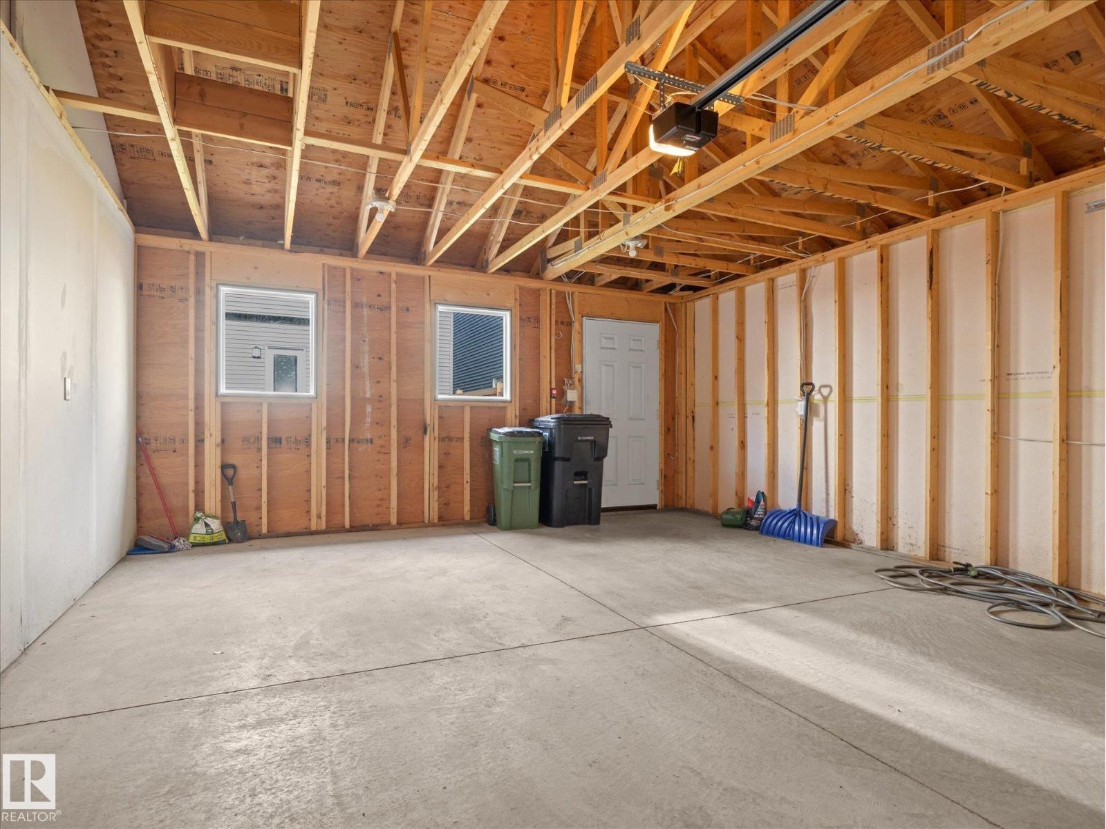 541 PATERSON WY SW - 43