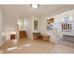 9130 118 St Nw, Edmonton, AB T6G1T7 Photo 27