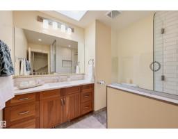 9130 118 St Nw, Edmonton, AB T6G1T7 Photo 42