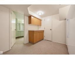 9130 118 St Nw, Edmonton, AB T6G1T7 Photo 47