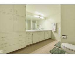 9130 118 St Nw, Edmonton, AB T6G1T7 Photo 48