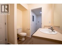 183 Maple Street Unit# 102, Penticton, BC V2A5V4 Photo 22