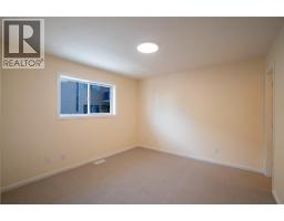 183 Maple Street Unit# 102, Penticton, BC V2A5V4 Photo 30