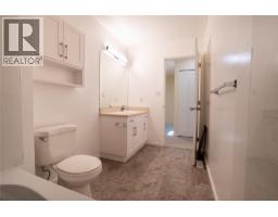 183 Maple Street Unit# 102, Penticton, BC V2A5V4 Photo 29