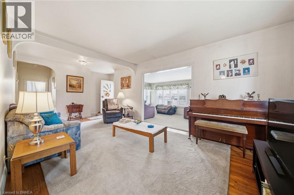 111 SILVER Street - Image 11