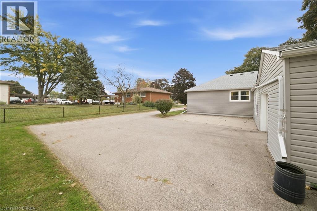 111 SILVER Street - Image 35