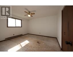 111 Briarhill Drive, Stratford, ON N5A6N6 Photo 23