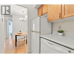 2304 - 55 Centre Avenue, Toronto, ON M5G2H5 Photo 13
