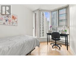 2304 - 55 Centre Avenue, Toronto, ON M5G2H5 Photo 15
