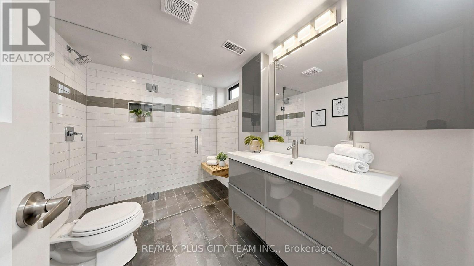 201 SEATON STREET - Image 29