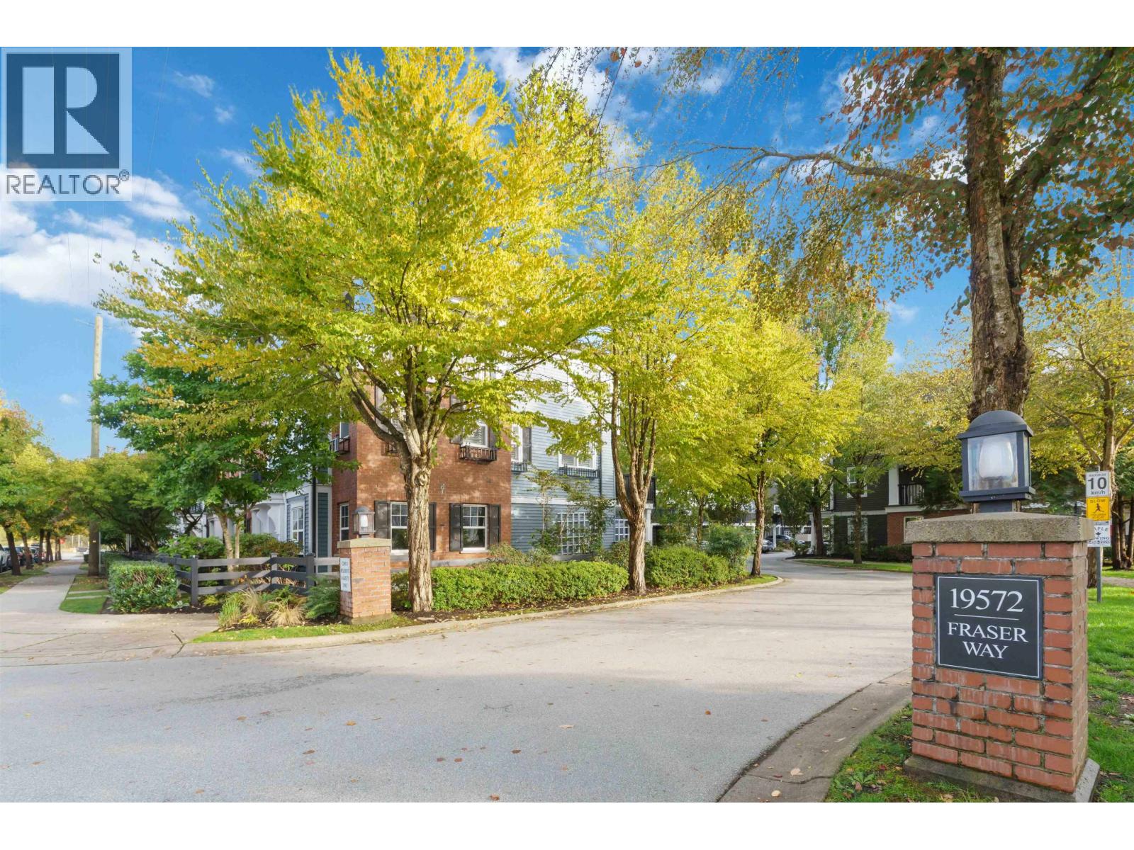 17 19572 FRASER WAY, Pitt Meadows