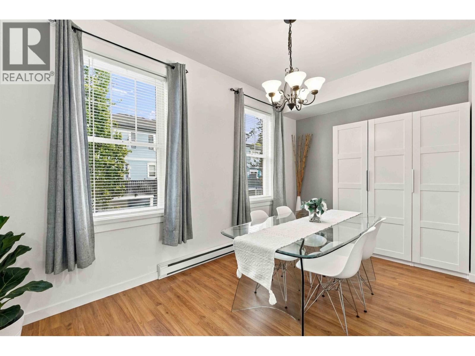 17 19572 FRASER WAY, Pitt Meadows