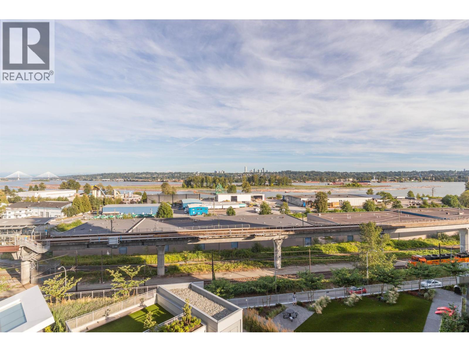 501 258 NELSON'S COURT, New Westminster - Image 1