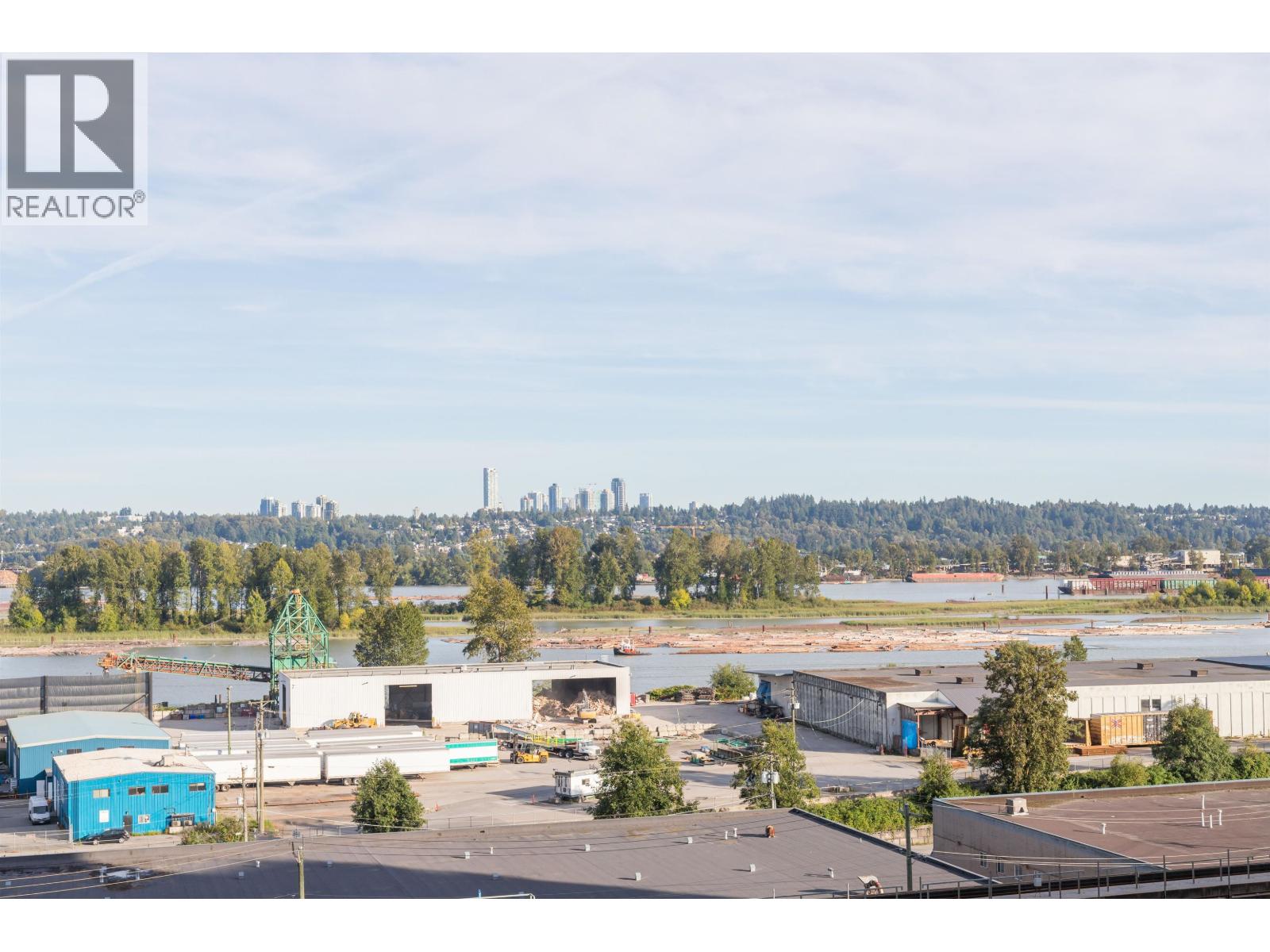 501 258 NELSON'S COURT, New Westminster - Image 1