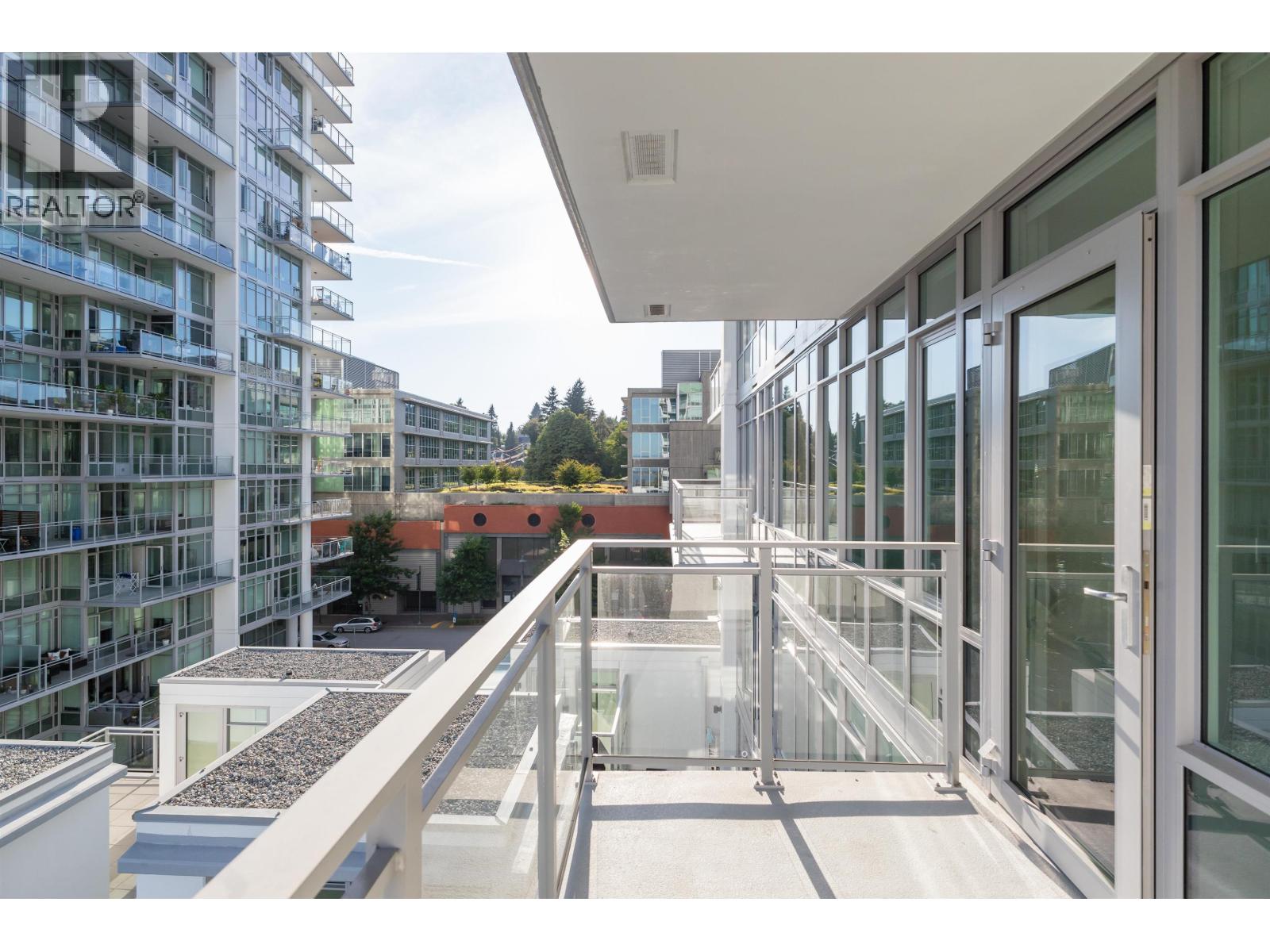 501 258 NELSON'S COURT, New Westminster - Image 1