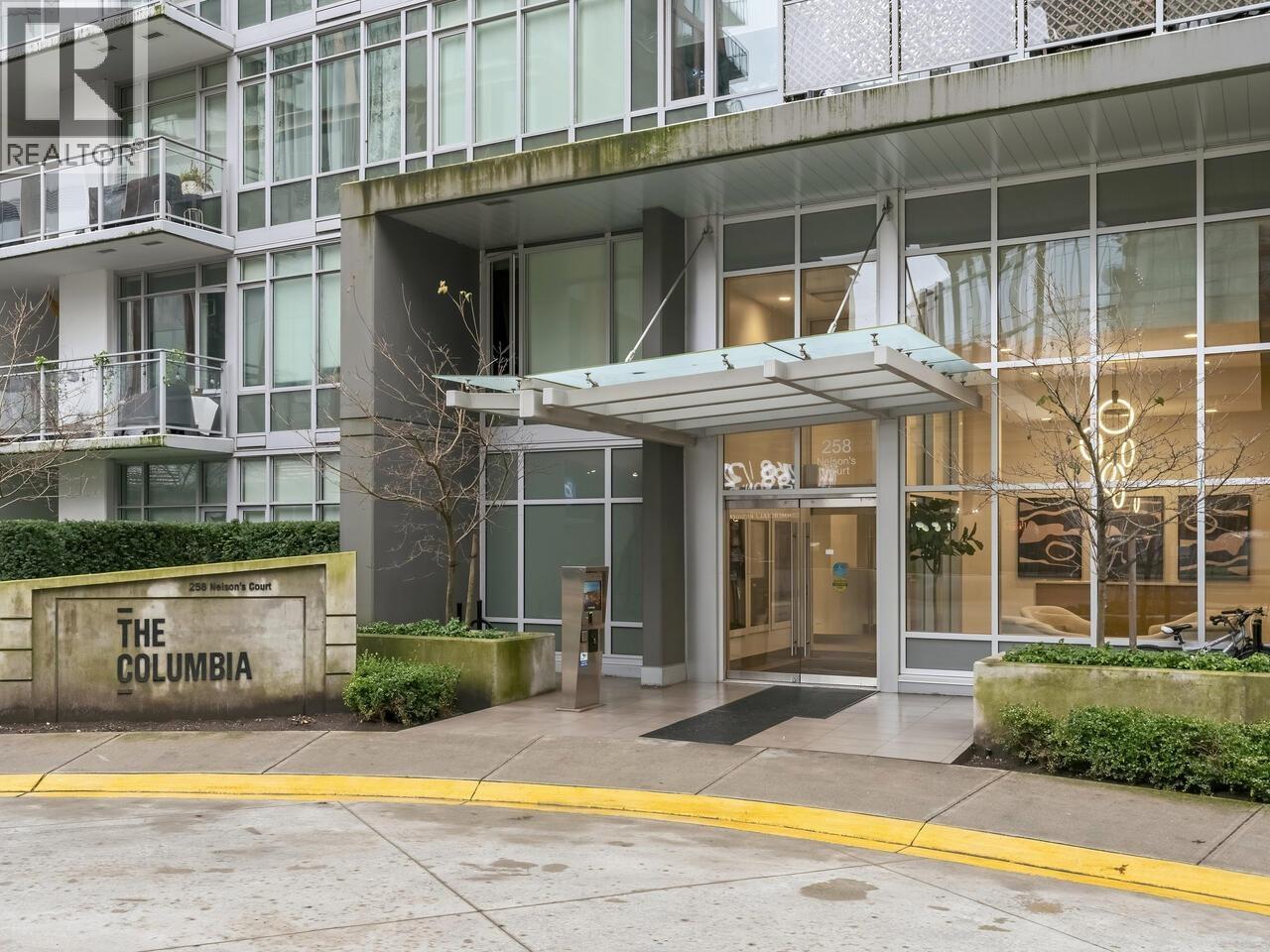 501 258 NELSON'S COURT, New Westminster - Image 1
