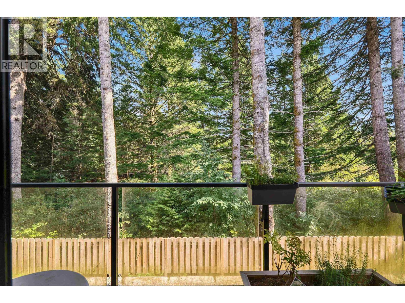 64 39769 GOVERNMENT ROAD, Squamish