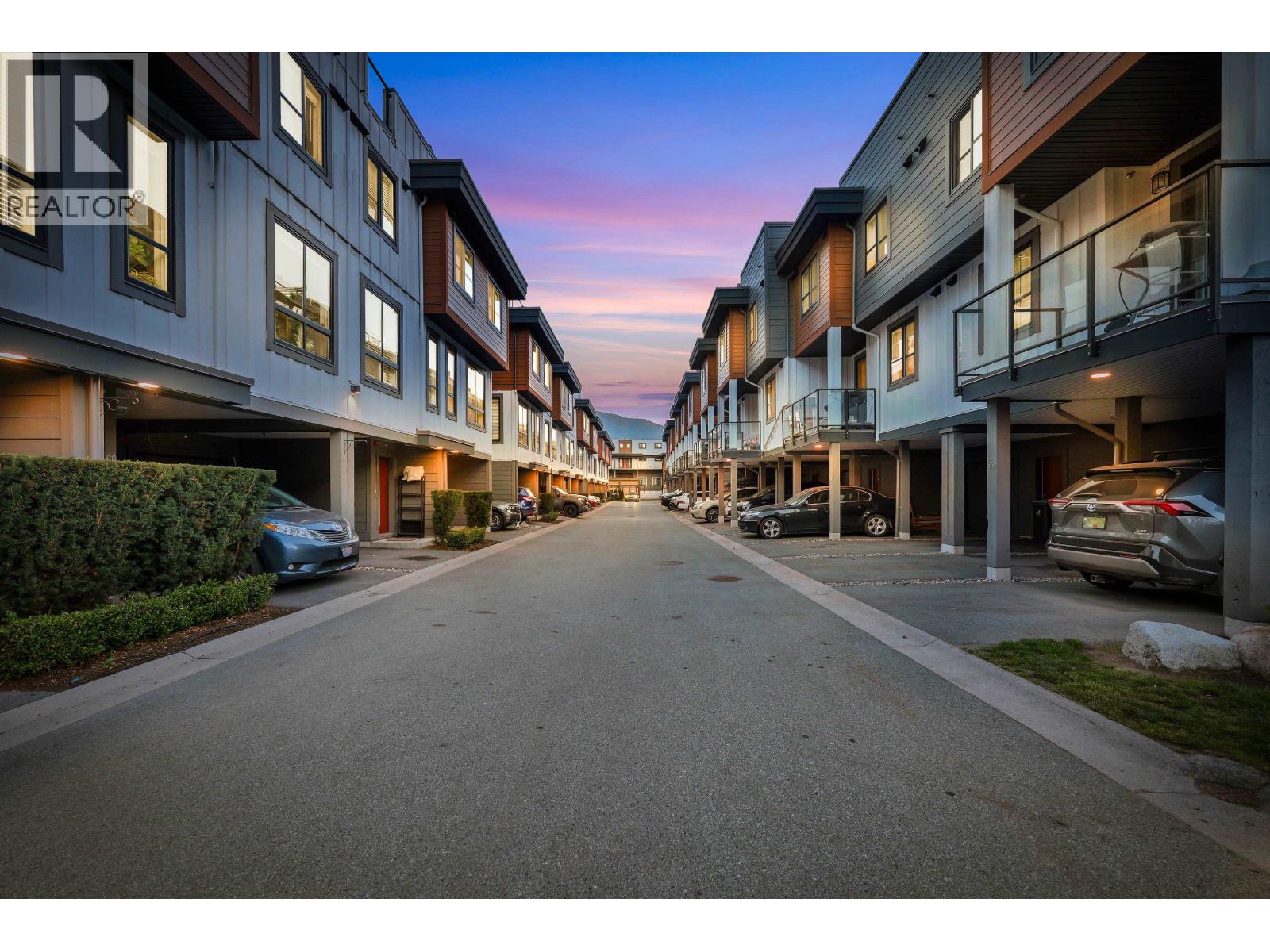 64 39769 GOVERNMENT ROAD, Squamish