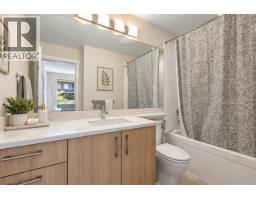 304 119 W 22nd Street Street, North Vancouver, BC V7M0B4 Photo 15