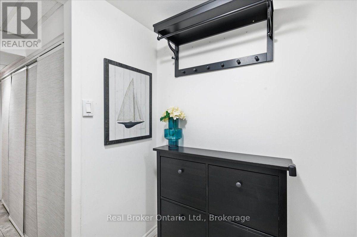 1569 WESTMINSTER PLACE - 24