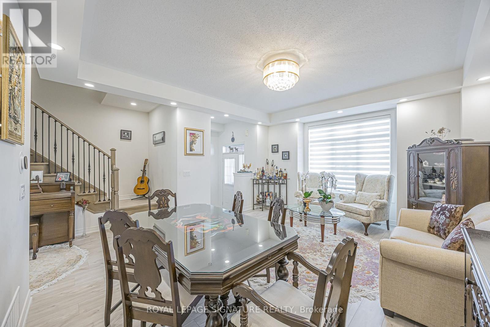27 BEECHBOROUGH CRESCENT - 11