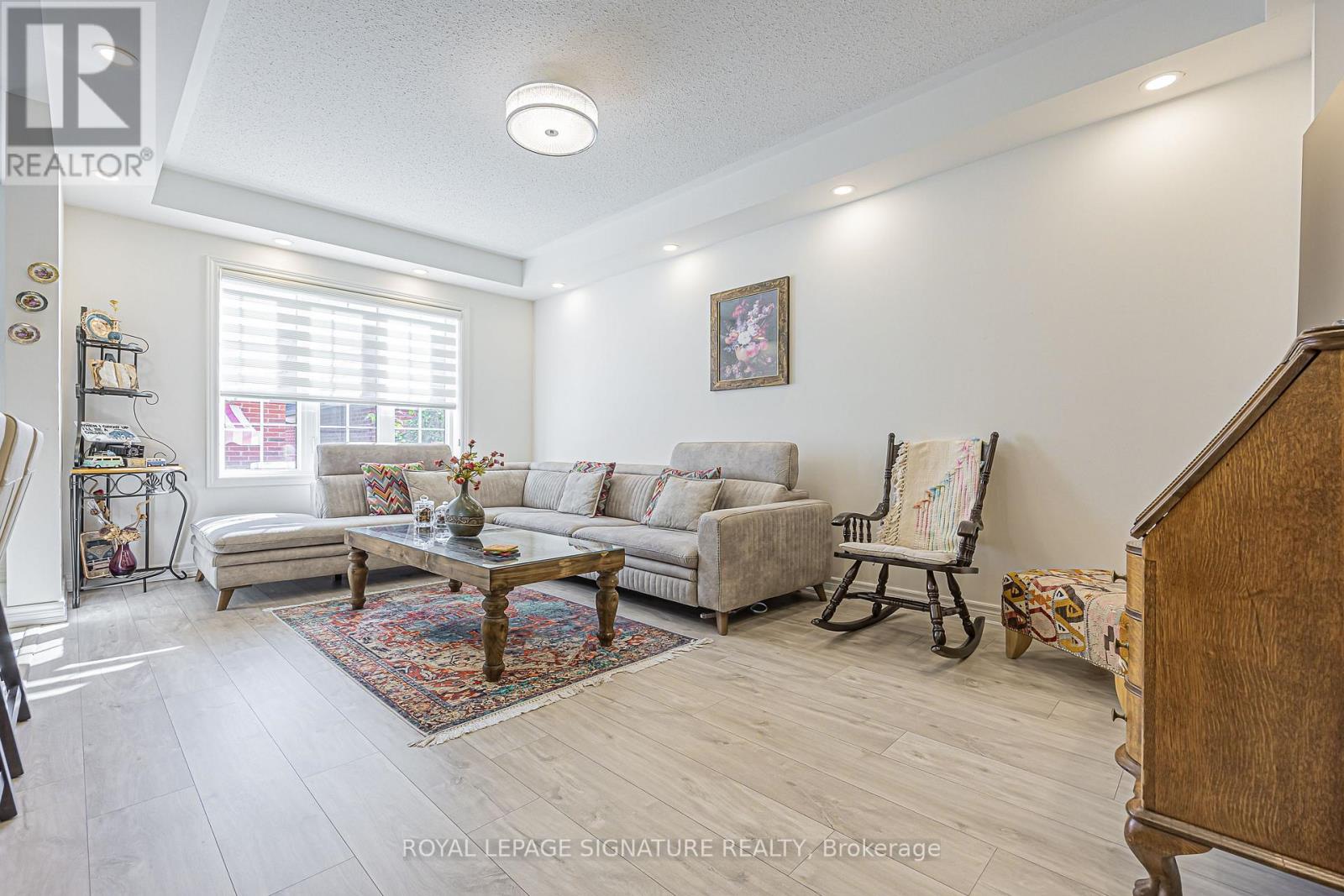 27 BEECHBOROUGH CRESCENT - 12