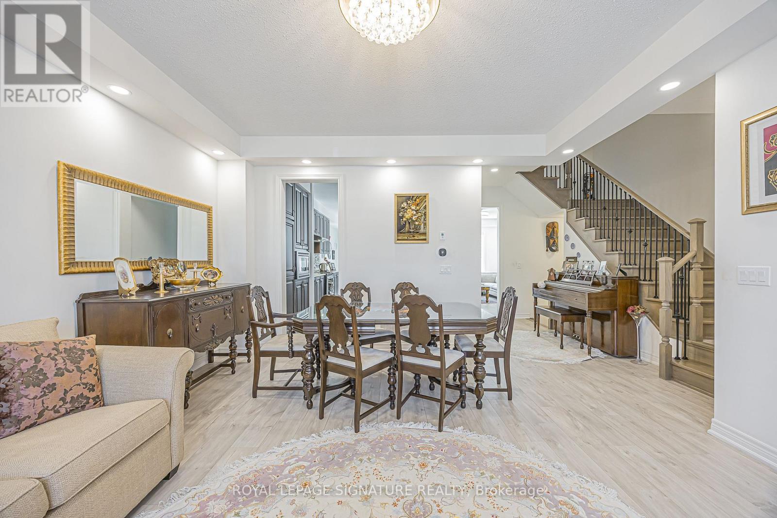 27 BEECHBOROUGH CRESCENT - 8