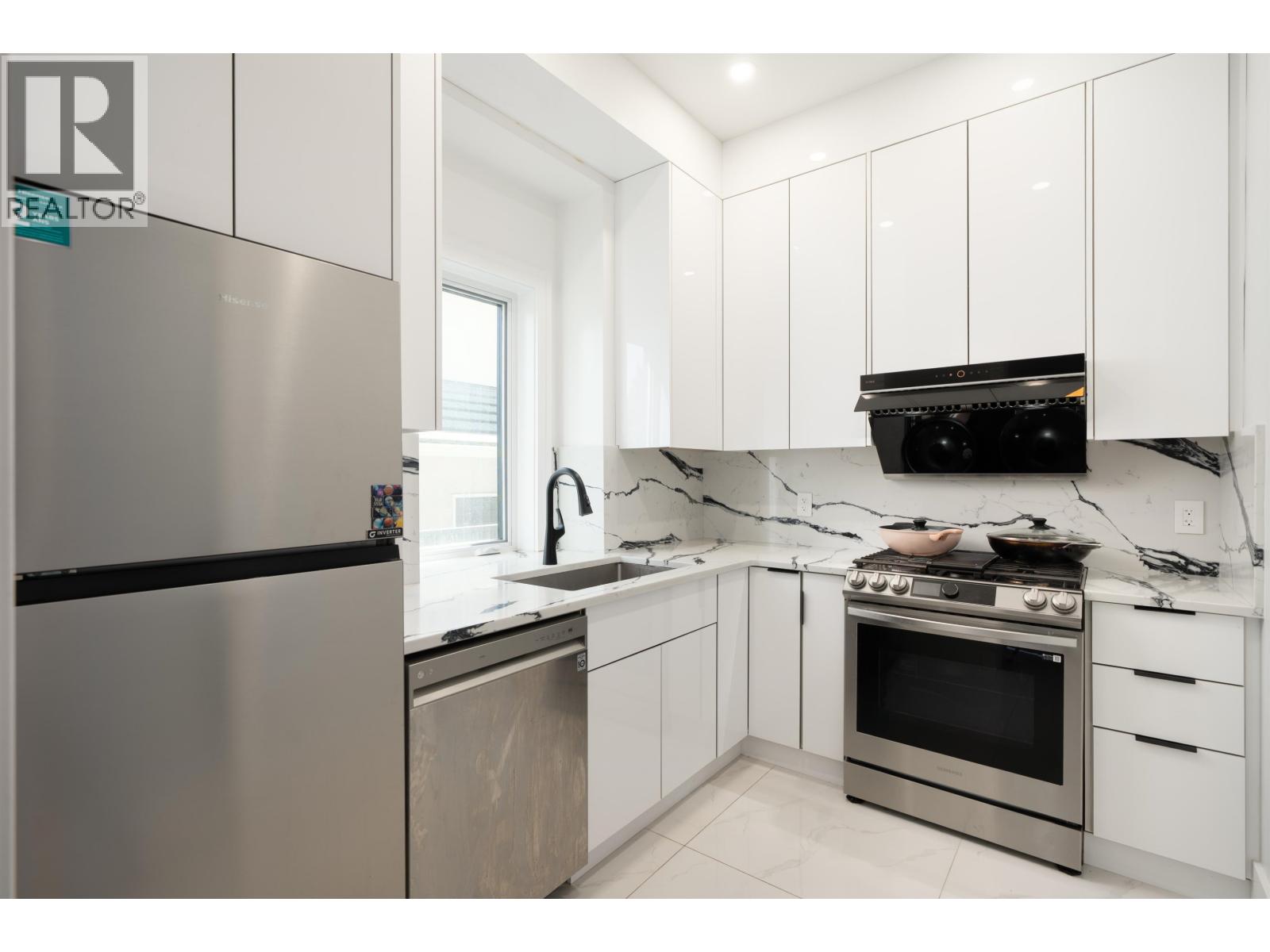 1111 REGAN AVENUE, Coquitlam - Image 1