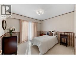 1541 Howard Avenue, Burnaby, BC V5B3S2 Photo 11